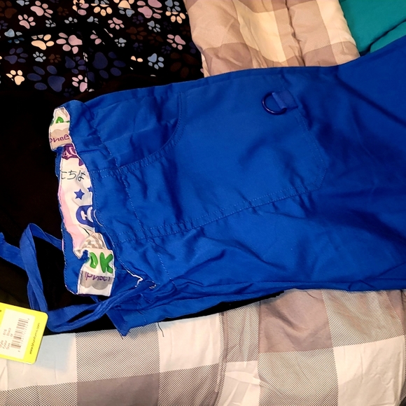 New Scrubs - Picture 5 of 7